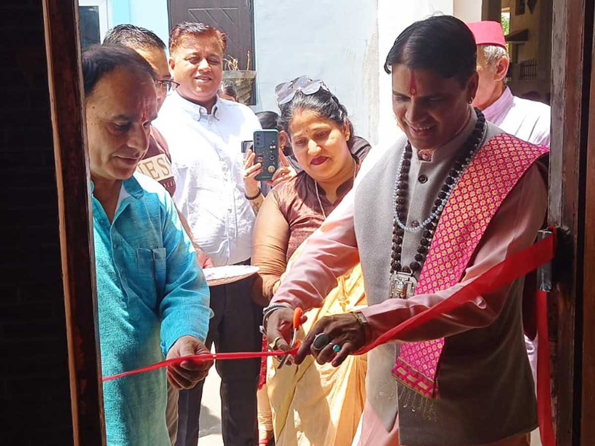मॉर्निंग बेल्स एकेडमी में कंप्यूटर गुरु द्वारा कंप्यूटर कक्षाओं का शुभारंभ