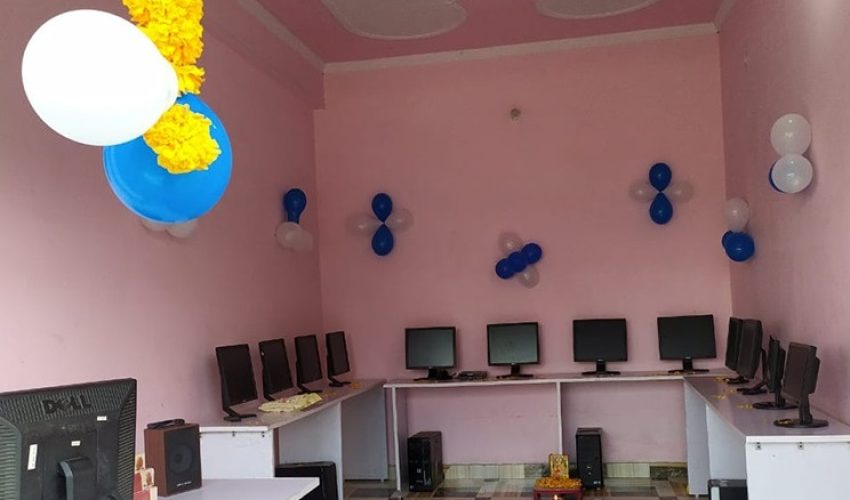 कंप्यूटर गुरु ट्रेनिंग इंस्टीट्यूट की दूसरी शाखा - लैब